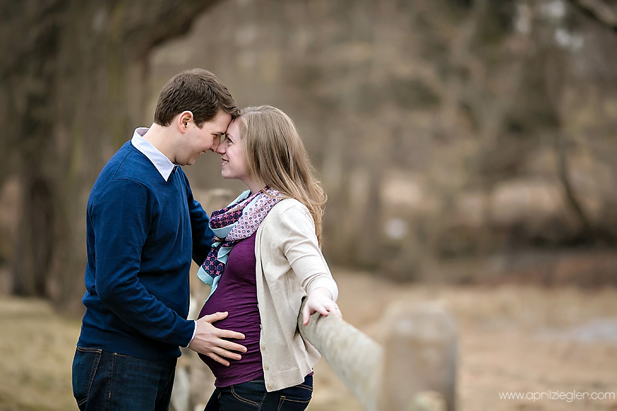 valley-forge-maternity-photography-003-2